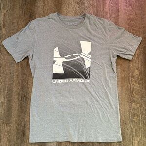 Under Armour Light Gray Men's Short Sleeve Tee